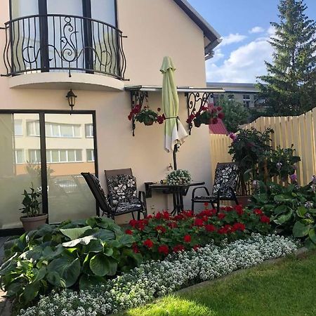 Guest House Nika - Cottages And Rooms In The Heart Of Palanga City Center Экстерьер фото