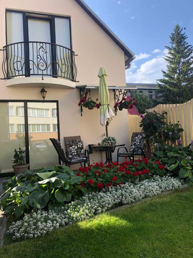 Guest House Nika - Cottages And Rooms In The Heart Of Palanga City Center Экстерьер фото