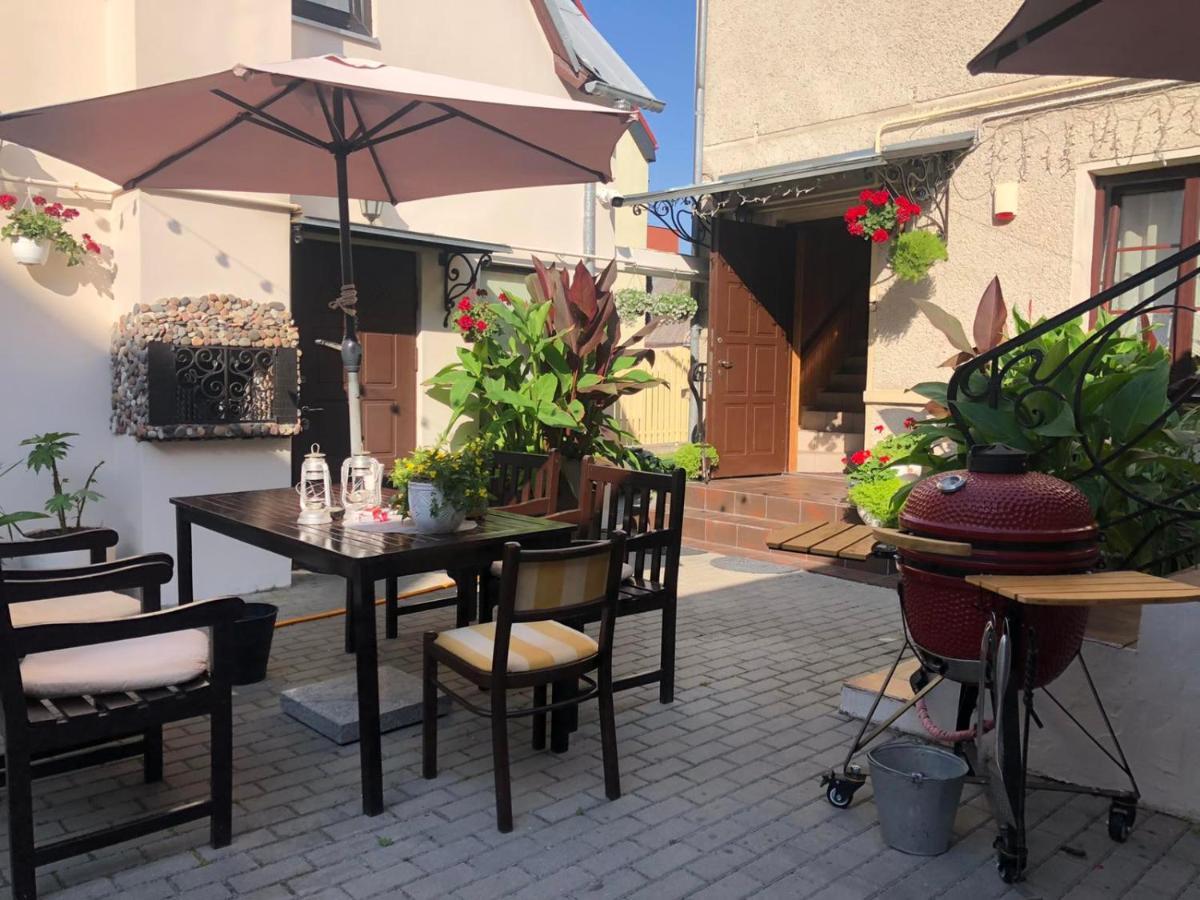 Guest House Nika - Cottages And Rooms In The Heart Of Palanga City Center Экстерьер фото